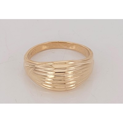Vintage Tiffany & Co Pinky Ring in 14K Yellow Gold.