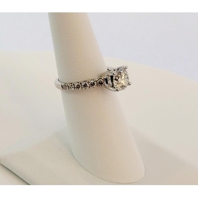 Vera Wang 14K White gold engagement ring with round brilliant diamond